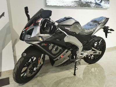 ��������GPR150
