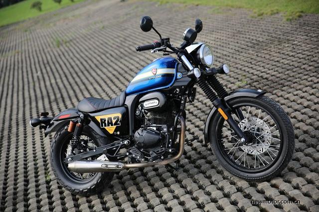2022 ������RA2 250 ����̫��