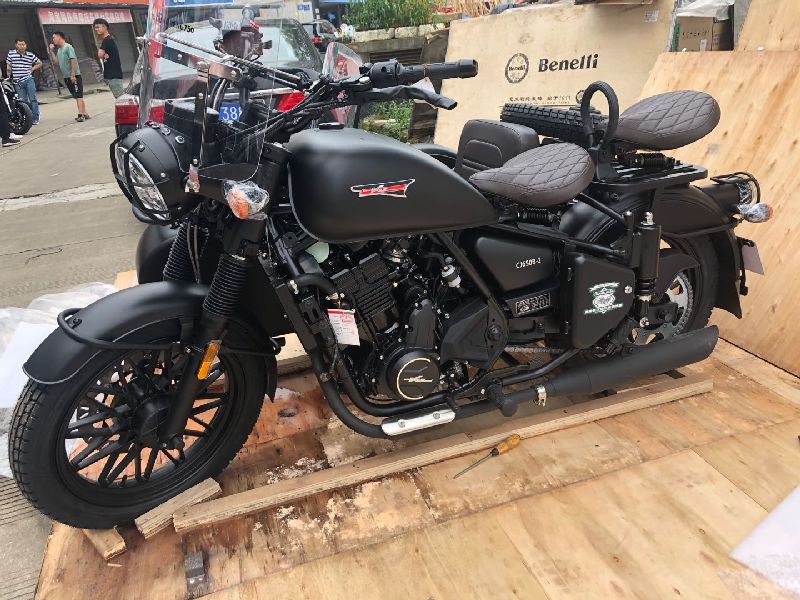  ����������٨��Ħ�г�650CJ650B-2��
