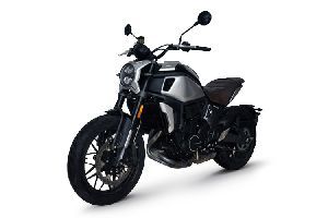 ���� CF700-2