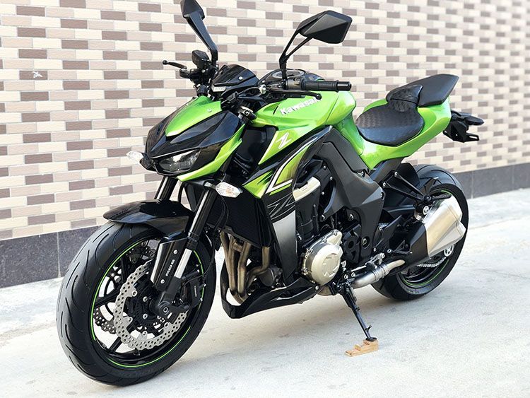 15�괨��Z1000�����ߴ��������ܿ���Ħ�г���