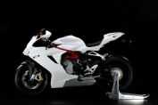 �¹�˹��F3 - 3 Cylinder 675�������