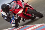 ����triumph2013 Daytona 675�⾰