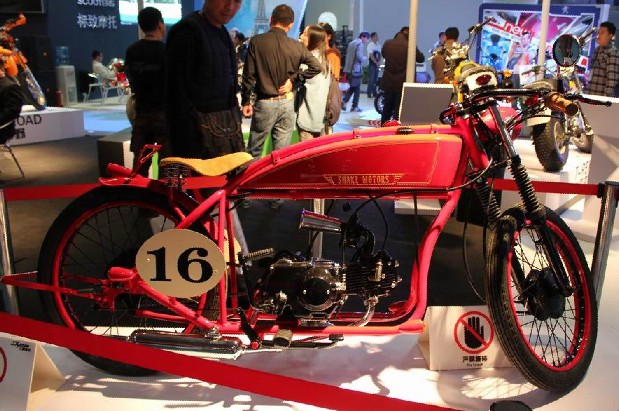 ���� SNAKE K-16
