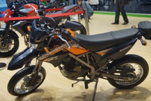 ����kawasakiD-TRACKER 150(�ڻ�����)����D-TRACKER 150��KLX150D���³�