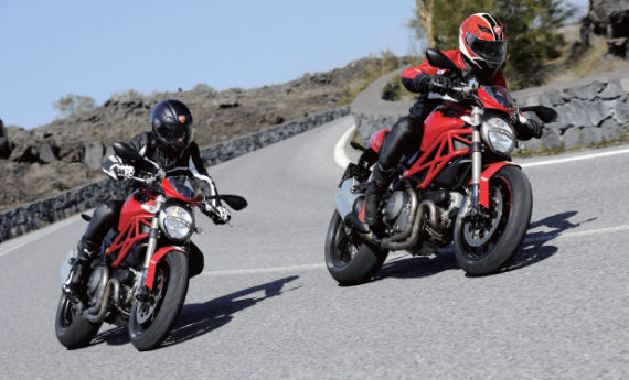 2013Ducati Monster 1100 EVO 2013Ducati Monster 1100 EVO