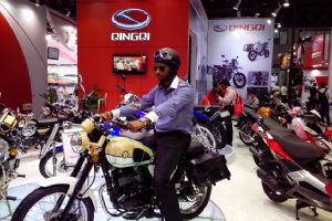 HYOSUNG��ʤĦ��QM125-3X(III)ʵ��