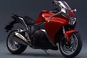 
2014�¿��VFR1200FĦ�г��ٷ���Ƶ