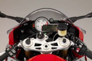 ����2015��S 1000 RR�ֲ�ϸ��