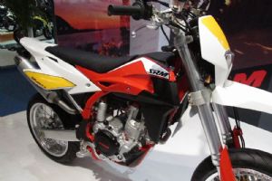 ��ԴSR400GY-A2014Ħ����SR400GY-A