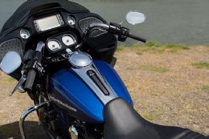 ����2015 ROAD GLIDE&reg; SPECIAL�ֲ�ϸ��