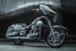 ����2015 CVO™ STREET GLIDE&reg;�������