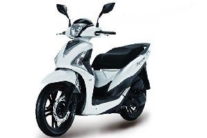  ̨������Ħ�г�ST200��XS175T