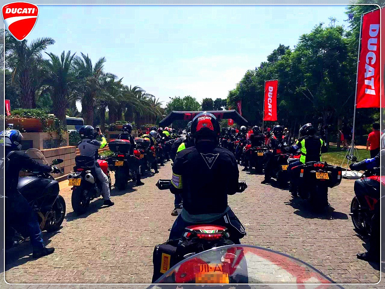 1299 panigale S 首现梦幻之旅,杜卡迪神奇物件拍出15万高价