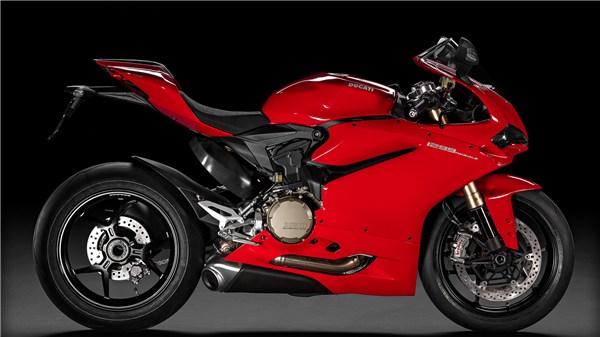 1299 panigale S 首现梦幻之旅,杜卡迪神奇物件拍出15万高价