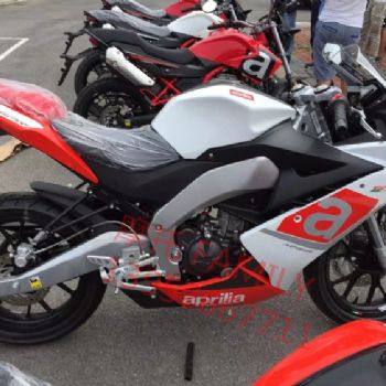 ��������Aprilia stx cafe APR125