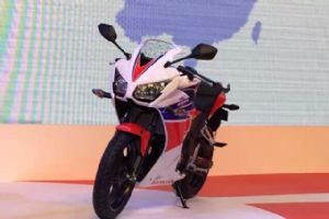 �´��ޱ���CBR300R,����ˮ��������ABS������ϵͳ��