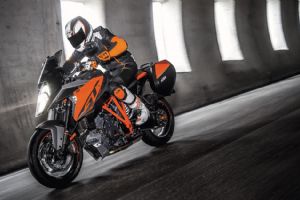 KTM1290 SUPER DUKE GT�����⾰