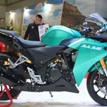 �ξ�  R15(250CC)