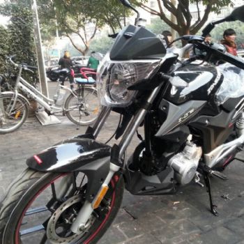 ����zoneZS150-48AĦ�г�