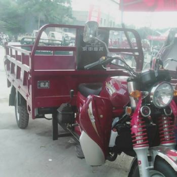  ����200����Ħ�г�