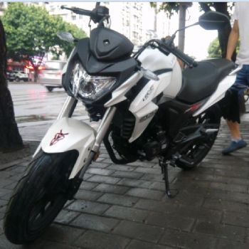 2016�ļ��¿�����KPS200 ʱ��Ħ�г�LF200-10R�֡�