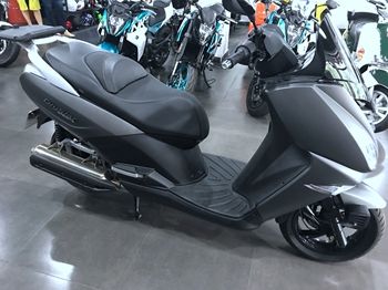 ���³���֮��citystar200i���˶�̤��