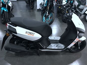 ����С����100����������̤��