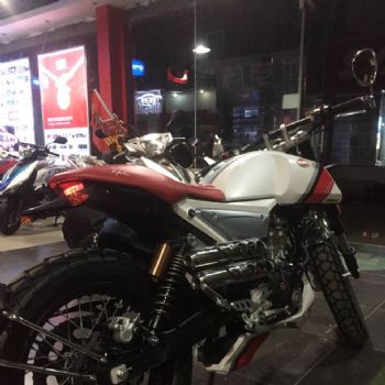aprilia CR150