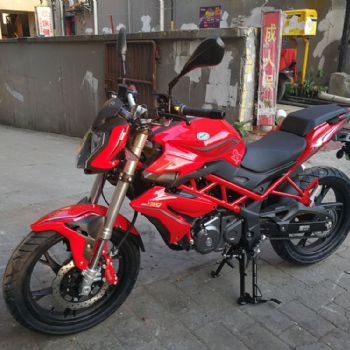������Benelli �챦��150��������
