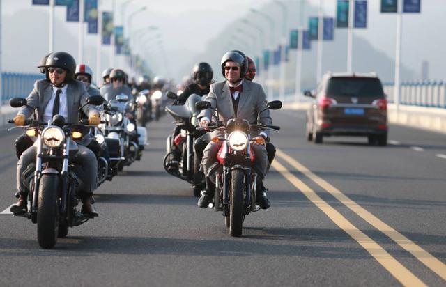 ���������Ħ�г�MOTO GUZZI�ٰ��й������գ�������������Ļ�
