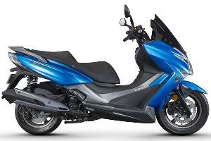 ����300i