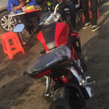 ¡��300R