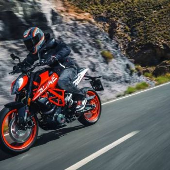 ȫ�´�ïKTM DUKE390