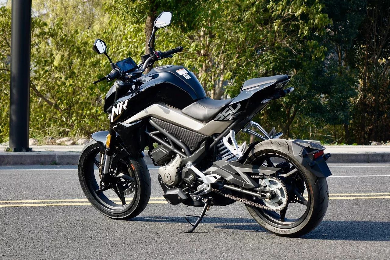  ����250NK