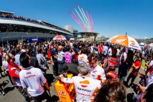 ͼ��| MotoGP������վ���ʻ���