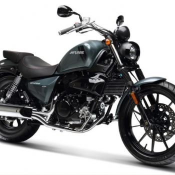 ����KR  GV250(2017)��ʽ̫��Ħ�г���